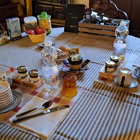 Agriturismo Abbazia Sette Frati A Casa Di Sara Pietrafitta  Ngoại thất bức ảnh